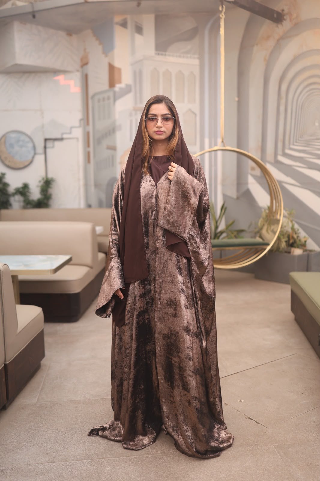 Aurelia — The Golden Drape